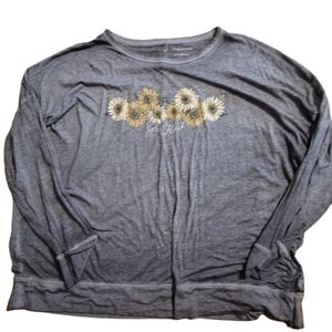 Maurices Gray 3 or 3X "Bee Kind" Shirt NWOT